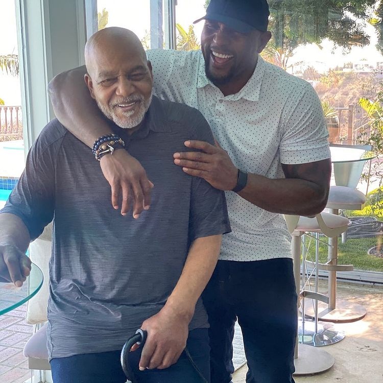 Ray Lewis with Jim Brown.